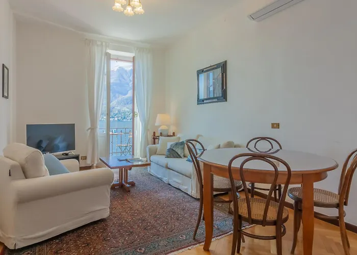Dimora Cavour Stunning Lakeview Apartamento