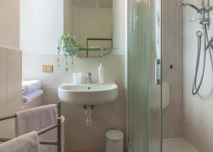 Apartamento Dimora Cavour Stunning Lakeview *