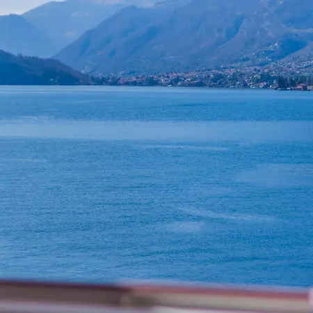Dimora Cavour Stunning Lakeview Lägenhet