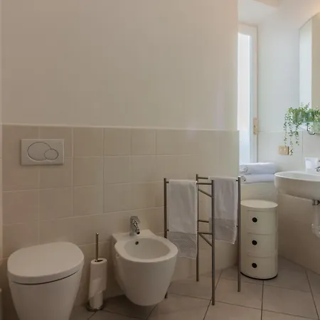 Apartmán Dimora Cavour Stunning Lakeview *