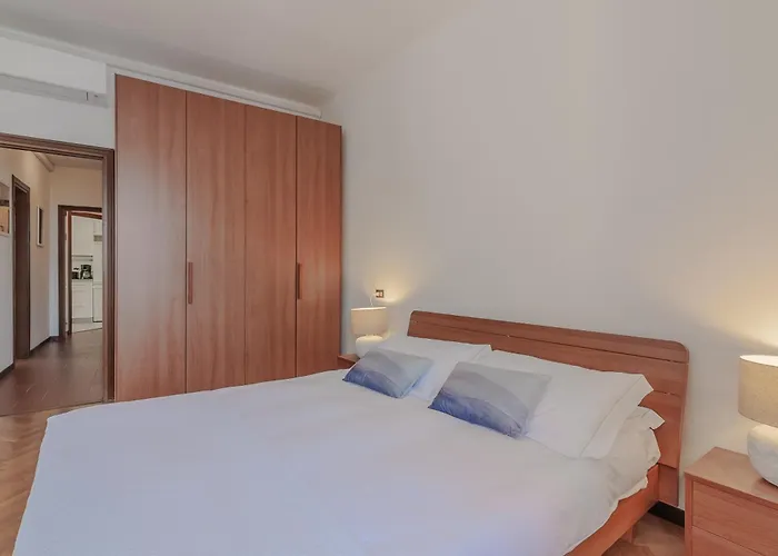 Dimora Cavour Stunning Lakeview Apartmán *